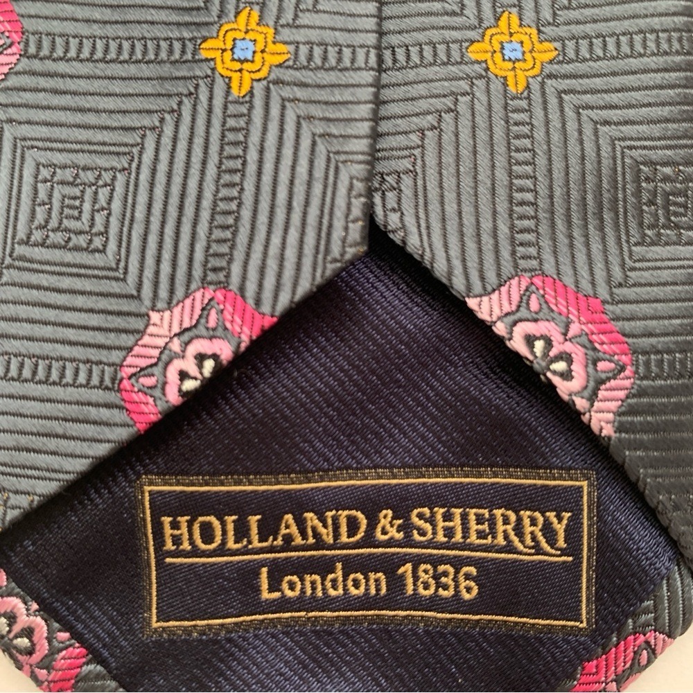 Holland‎ & Sherry Tie Men's 100% Silk Made in USA Geo Floral Gray 3.00"